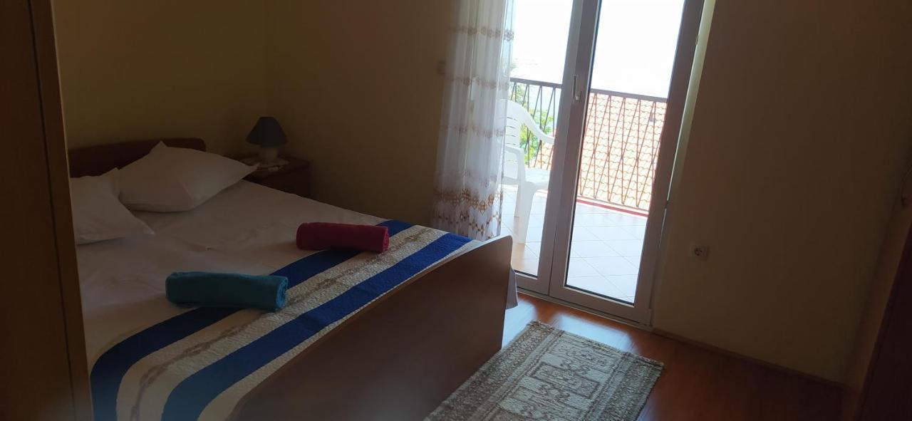 Apartments Ivka Омиш Экстерьер фото