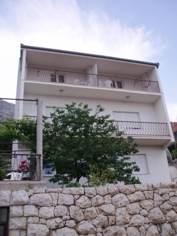 Apartments Ivka Омиш Экстерьер фото