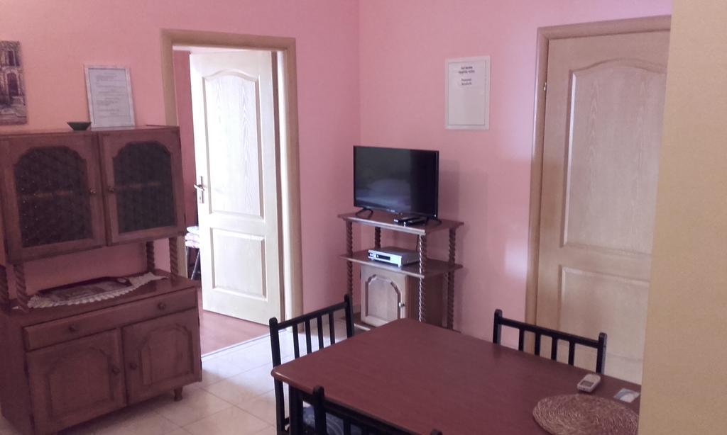 Apartments Ivka Омиш Экстерьер фото