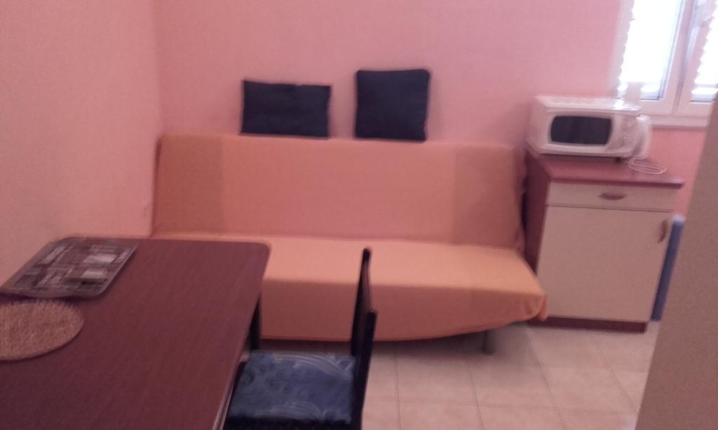 Apartments Ivka Омиш Экстерьер фото
