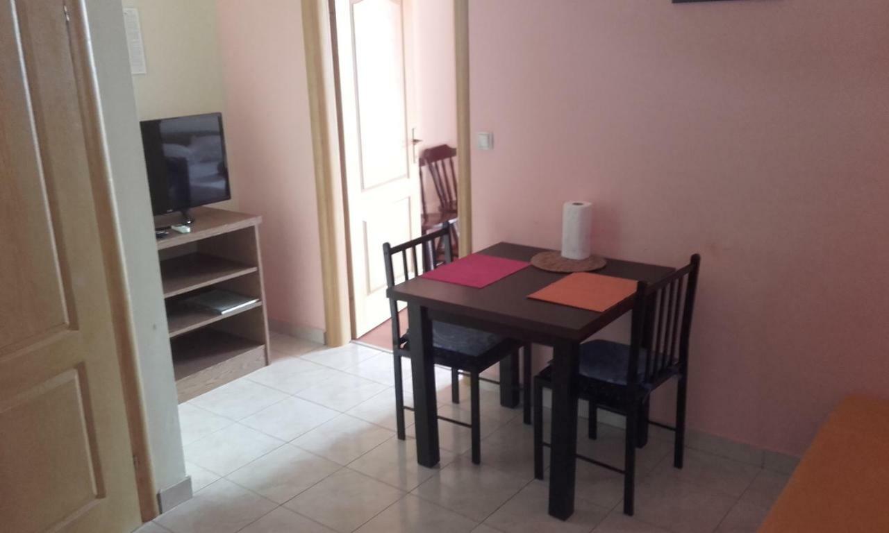 Apartments Ivka Омиш Экстерьер фото